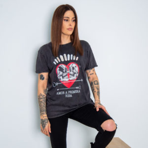 Amor a primera risa - camiseta desgastada